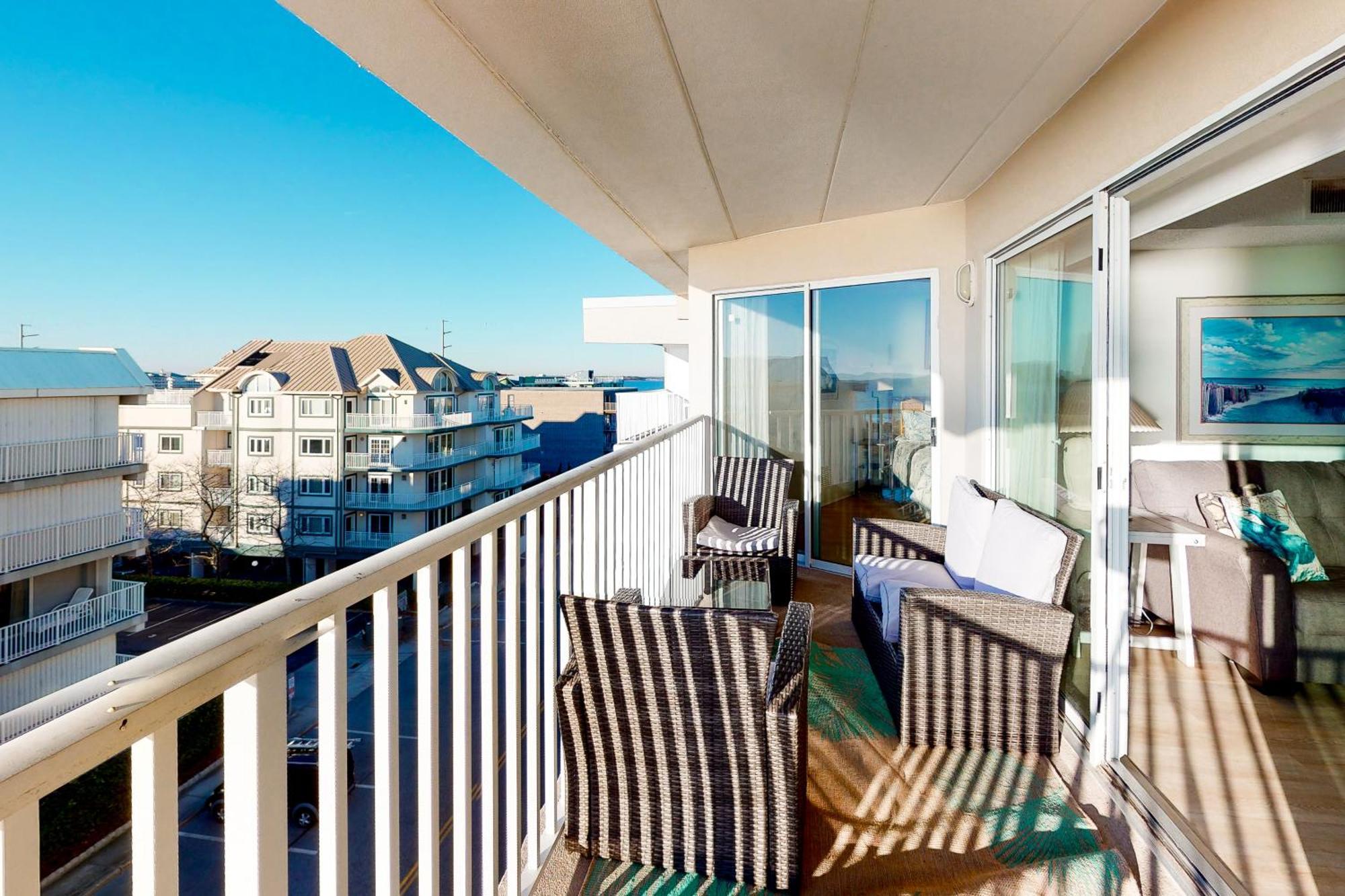Jamaican Sunshine Ocean City Room photo
